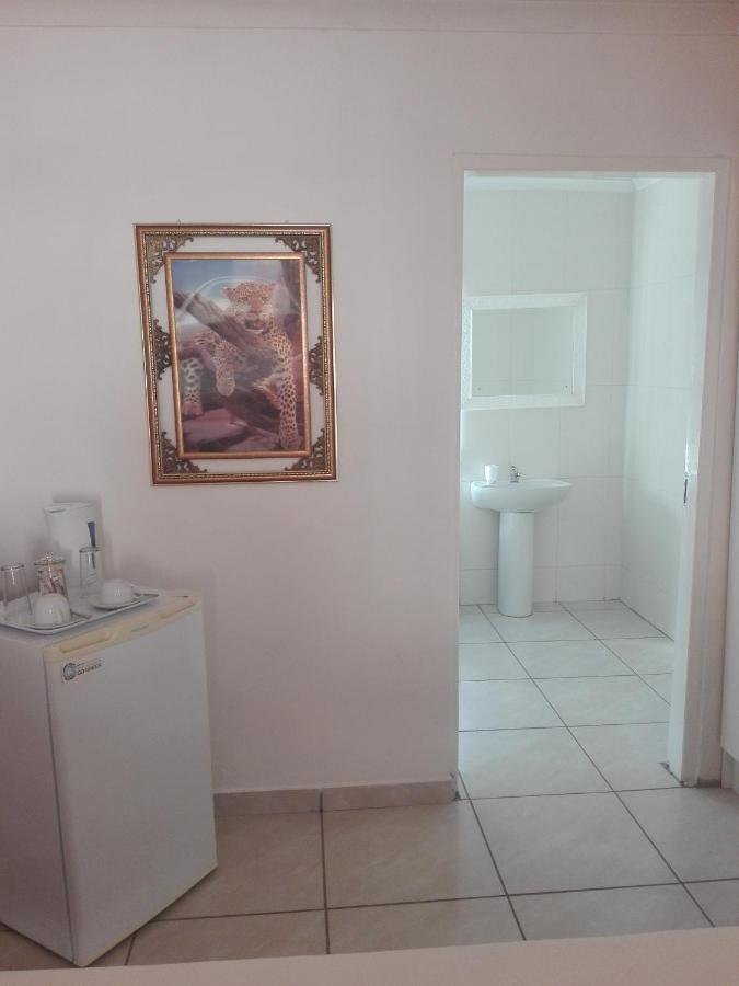 Joezebel Guesthouse Mogwase Buitenkant foto